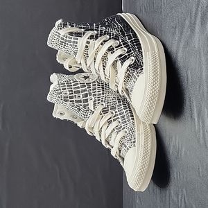 Converse High Top Brand new.